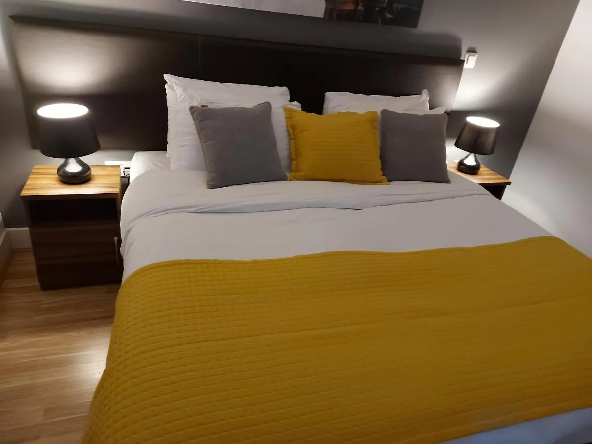 One Bedroom Apartment Edinburgh